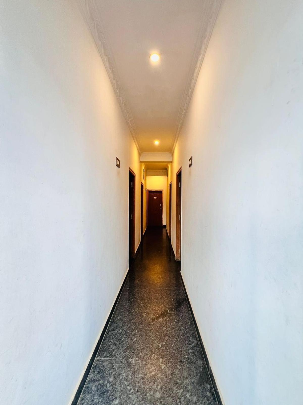 Hotel Hk Residency Mysore Exterior foto